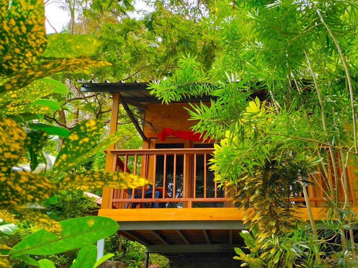 Santi Garden Bungalows Iboih Exteriér fotografie