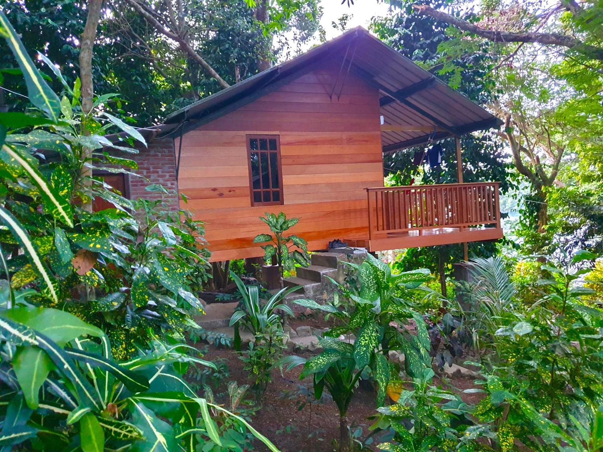 Santi Garden Bungalows Iboih Exteriér fotografie