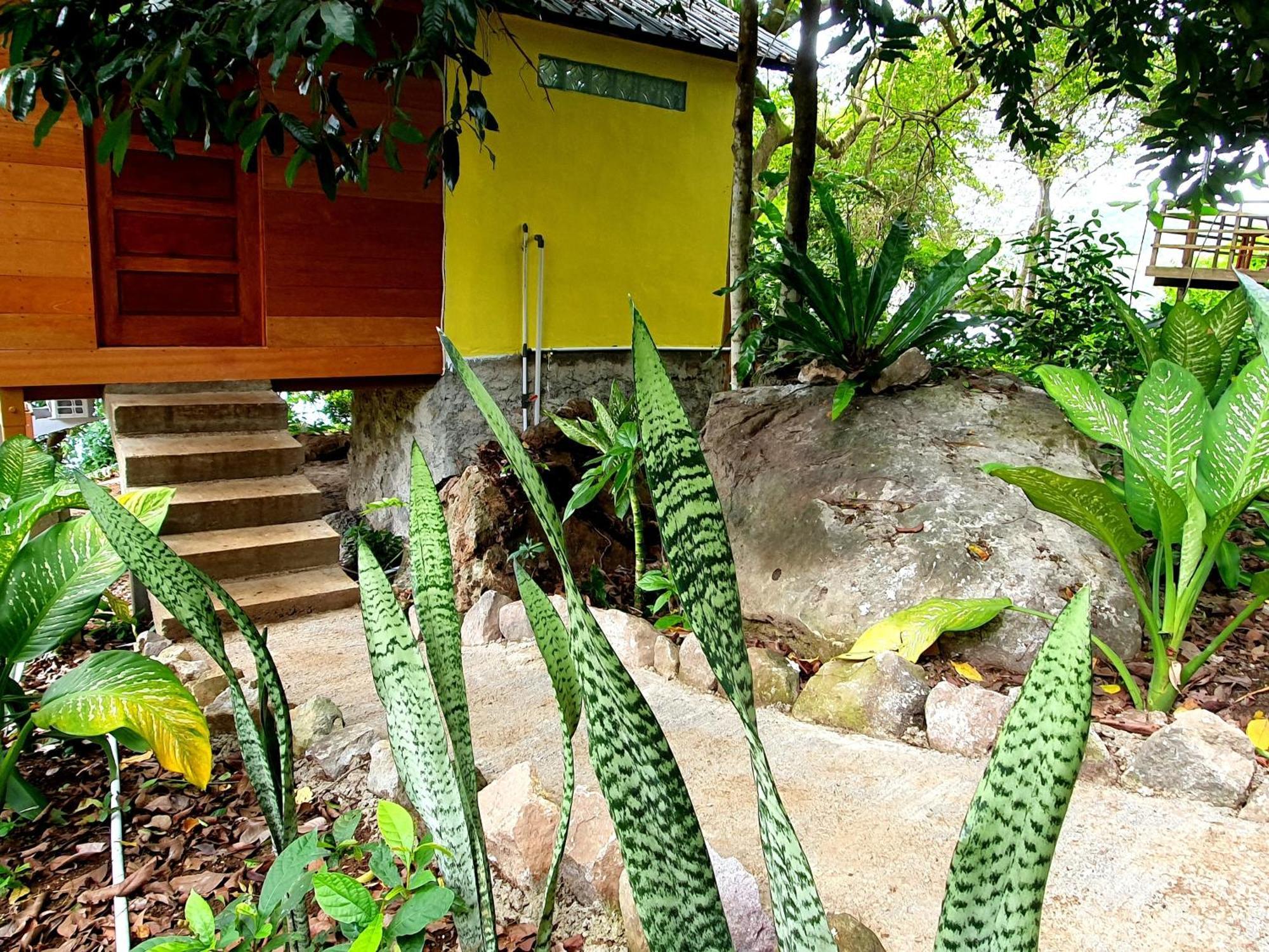 Santi Garden Bungalows Iboih Exteriér fotografie